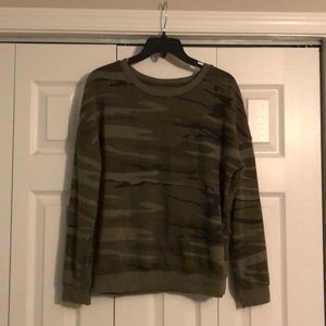 Target camo sweatshirt size M, worn once
